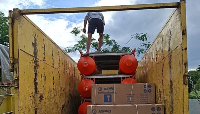 Pemerintah Distribusi Logistik Hingga 13,75 Ton Bantu Warga Terdampak Banjir Sumatera