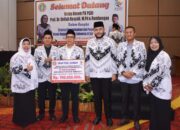 PB PGRI Serahkan Bantuan ke Pemko Padang Rp160 Juta Lebih, Fokus untuk Guru dan Tenaga Kependidikan