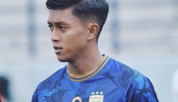 Semen Padang FC Bantah Kejar Febri Hariyadi