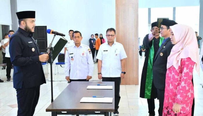 Fadly Amran Segarkan Posisi Kepala Sekolah