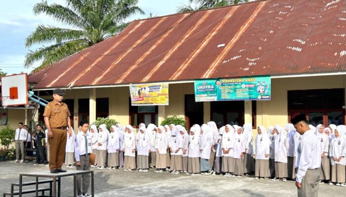 Kadisparpora Agam Motivasi Siswa SMK Plus Perbankan BGV, Siswa Harus Miliki Mental Tangguh
