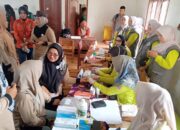 Warga Bateh Samuik Nagari Sinuruik Antusias menerima pelayanan berobat gratis