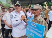 Pemkab Pessel Salurkan Dana Tunggu Hunian untuk Warga Terdampak Bencana di Bayang Utara