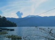 Gunung Marapi Erupsi, Semburkan Abu Vulkanik Setinggi 1,6 KM