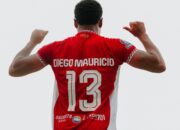 Semen Padang FC Rotasi Posisi Striker Lawan Malut United