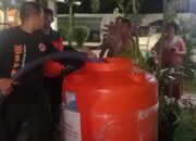 BPBD Suplai Air Bersih ke Huntara Lubuk Buaya