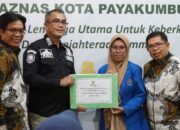 Pemko–Baznas Payakumbuh Salurkan Bantuan Pendidikan untuk 100 Mahasiswa