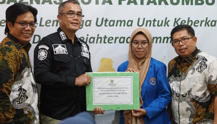 Pemko–Baznas Payakumbuh Salurkan Bantuan Pendidikan untuk 100 Mahasiswa