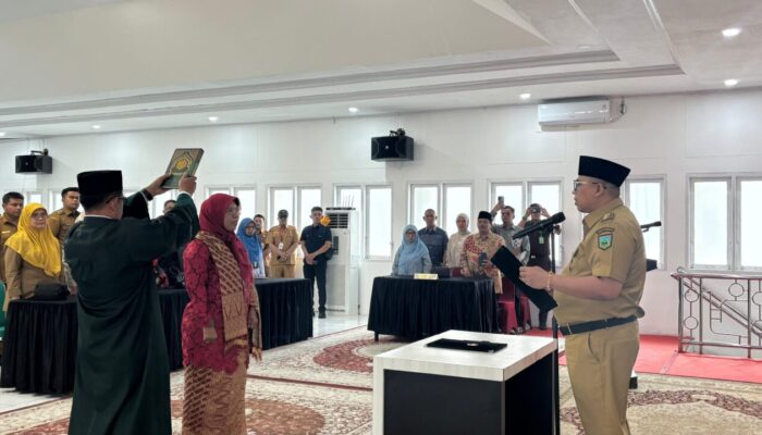 Desi Susanti Jabat Pj Sekdako Padang Panjang