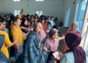 Zakat Bundo Emiko di Singkarak, Berbagi Kebahagian bersama Ribuan Warga