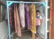 Pengusaha Cuci Karpet di Padang Panjang Panen Jelang Idulfitri