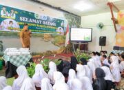 Sedekah Subuh Berbuah Berkah, SDN 05 Pauh Salurkan Santunan Lebaran untuk Murid dan Warga Kurang Mampu