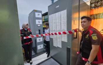 Usut Dugaan Korupsi Dana Nagari, Penyidik Kejari Pesisir Selatan Geledah Kantor Inspektorat