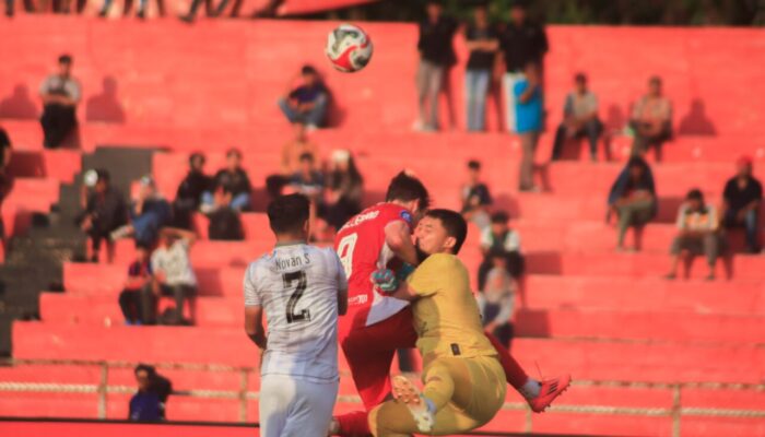 Beberapa Pemain Semen Padang FC Ogah-Ogahan Lawan Madura United