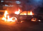 Korsleting, Sebuah Mobil Meledak di Depan SPBU Lagan