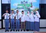 Zulmaeta Lepas Enam Calon Paskibraka ke Provinsi, Target Tembus Nasional