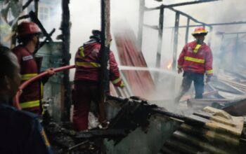 Rumah di Bukit Gado-Gado Terbakar karena Sambaran Petir
