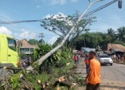 Empat Orang Meninggal, Truk Rem Blong Hantam Empat Kendaraan di Padang Besi