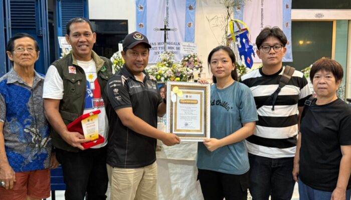 KONI Sumbar Berikan Penghargaan Kehormatan untuk Munandar Maska dan Thio Hok Seng