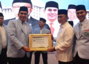 Dukung Aksi Tanggap Darurat Pascabencana, BKPRMI Sumbar Terima Penghargaan