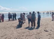 Nelayan Tewas Diterjang Ombak Saat Kapal Payang Terbalik di Muara Amping Parak Sutera