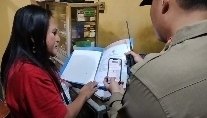 Diduga Menggunakan Izin Palsu, Satpol PP Padang Amankan Tempat Usaha Di Atom Center