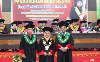 Prof. Sukmareni Resmi Dikukuhkan Sebagai Guru Besar UM Sumatera Barat