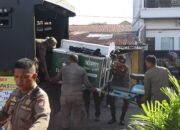 Satpol PP Padang Sita Sejumlah Barang Milik PKL