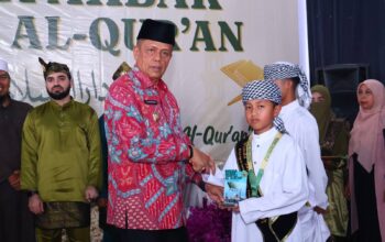 102 Santri Darussalam Ikuti Wisuda Tahfidz, Wawako Elzadaswarman Tekankan Penguatan Iman