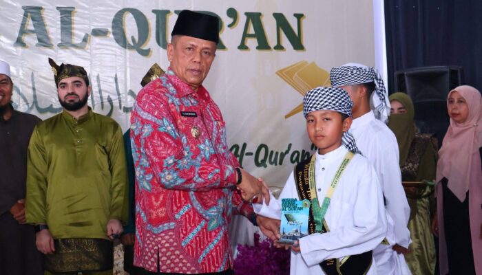 102 Santri Darussalam Ikuti Wisuda Tahfidz, Wawako Elzadaswarman Tekankan Penguatan Iman