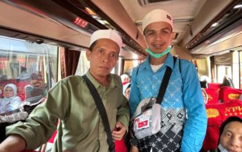 Menggantikan Langkah yang Terhenti: Kisah Dua Bersaudara Menggantikan Orang Tua Dalam Keterbatasan