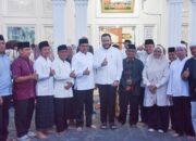 Fadly Amran Serahkan Reward Subuh Mubarakah, Tegaskan Komitmen Perkuat Program Smart Surau