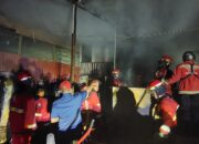 Gara-Gara Pembakaran, Gedung Pengolahan Kopra di Seberang Padang Terbakar