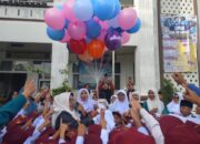 Pelepasan Balon Cita-Cita Semarakkan MPLS SDN 04 Garegeh