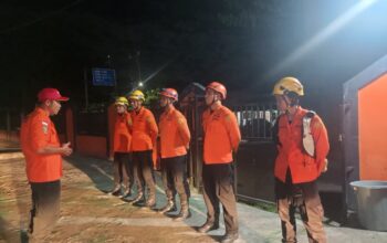 Mobil Terjun 80 Meter, Tim SAR Bergerak Cepat
