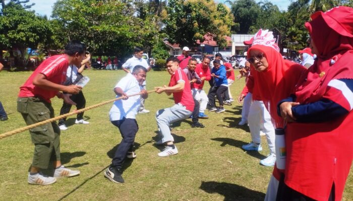 Bergerak Bersama Mendidik Bangsa, Guru dan Tendik SD Guguak Panjang Rawat Solidaritas di HUT RI ke-81