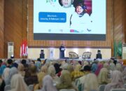 Seimbangkan Peran Akademik, Profesional dan Keluarga, UNAND Hadirkan  Aisah Dahlan