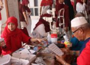 Bakti Kemerdekaan Angkatan 45, 150 Warga Padang Dapat Pemeriksaan Mata dan Kacamata Gratis