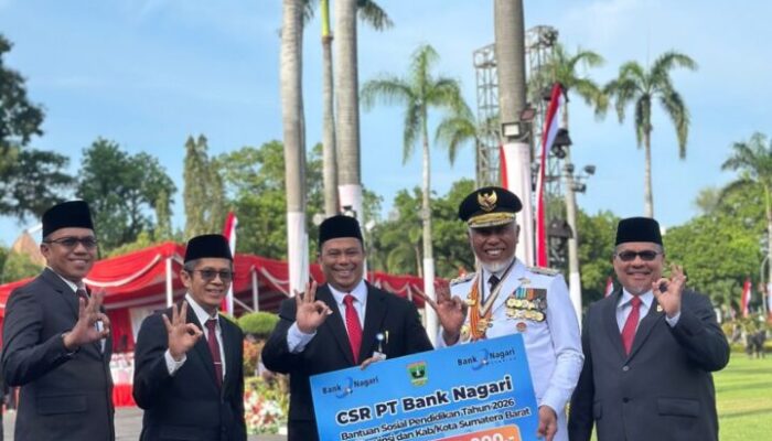 Bank Nagari Salurkan Dividen dan Bantuan Pendidikan Senilai Rp341,89 Miliar