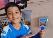 Kreativitas Murid SD Islam Al Ishlah Bukittinggi, Aliando Riyuganda Putra Ciptakan Robot Absen