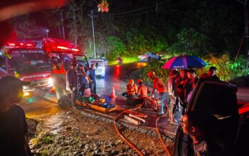 Kecelakaan di Kelok 17 Koto Alam, Tim SAR Evakuasi Empat Korban